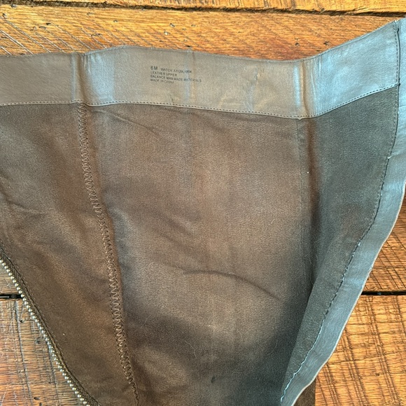 Cute Franco Sarto size 6 suede higher zipper boots. - Picture 11 of 13